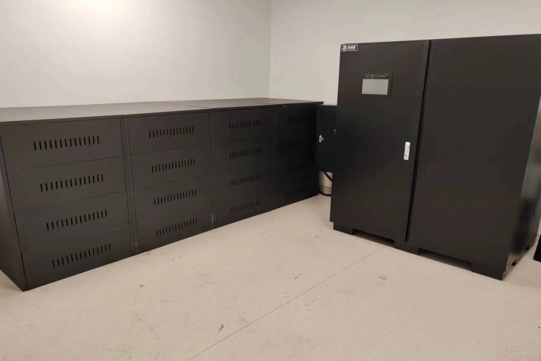 某數(shù)據(jù)中心機(jī)房科恒達(dá)UPS電源項(xiàng)目