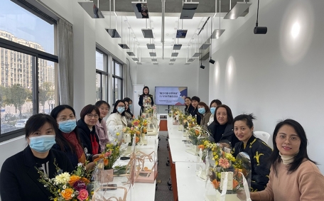 受邀參加共建社區(qū)婦女節(jié)活動(dòng)