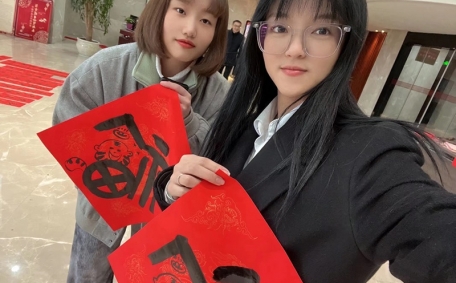 青年團(tuán)員參加集團(tuán)迎春送?；顒?dòng)